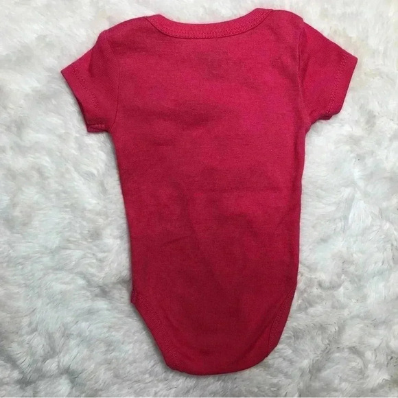 Juicy Couture  Diaper Shirt Onesie Pink Size 0-3 Months - Picture 12 of 16